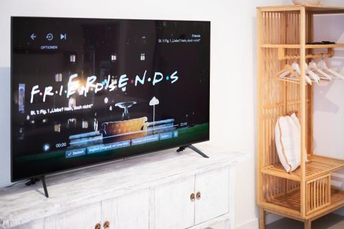 Park Avenue Apartments - Dom mit Stil - Küche - Parkplatz - WLAN - 65 Zoll TV - NETFLIX, Köln (Foto 5)