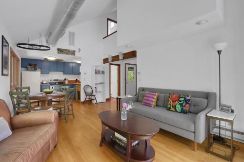 House Under The Cliff in High Falls