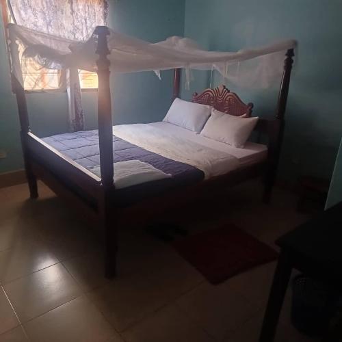 Oval Guest House in Lira