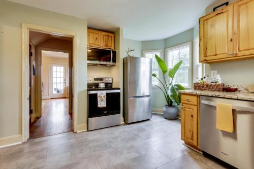 Home 2 Mi to Shenandoah Natl Park and Skyline Drive in Front Royal (Virgina)