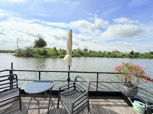 De Maasterp - Woonboot 21, Montfort (foto 10)