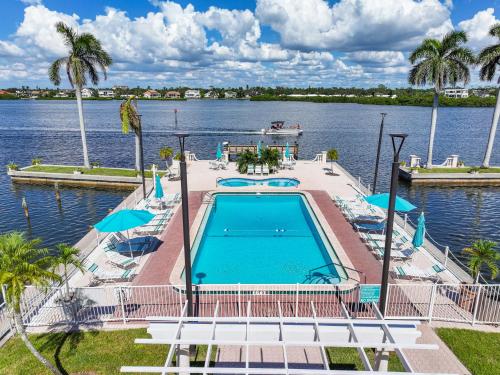 Palm Bay Club By Beachside Management