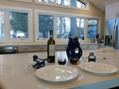 Olga's Bay Lake House in Windermere (ON)