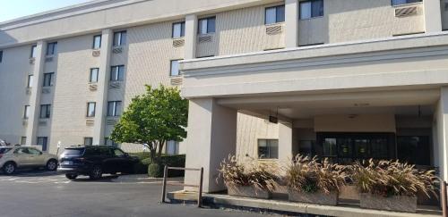 Baymont by Wyndham Janesville - image 11
