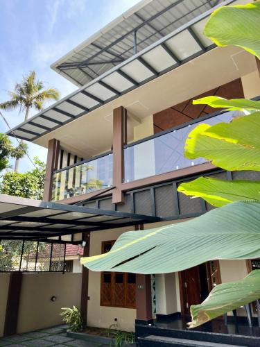 Kailynn Villa - 4BHK Retreat Near Aster & Amritha, Kóčin