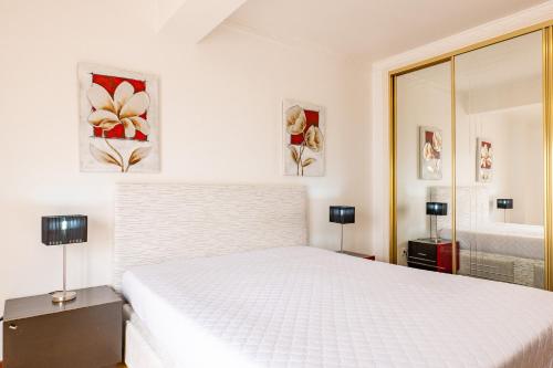 2 bedrooms, 3 beds