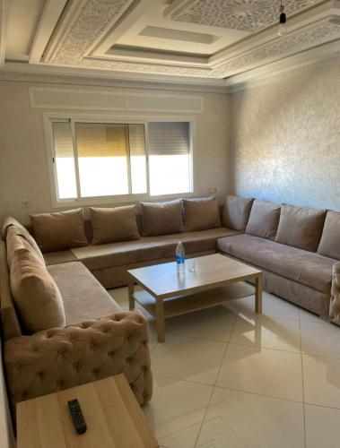 Appartement 3 kamers tetouan-Azla strand 300 meters