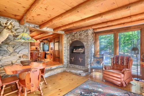 Log Home -wifi-pet Friendly-pavilion in คลาเรียน (PA)