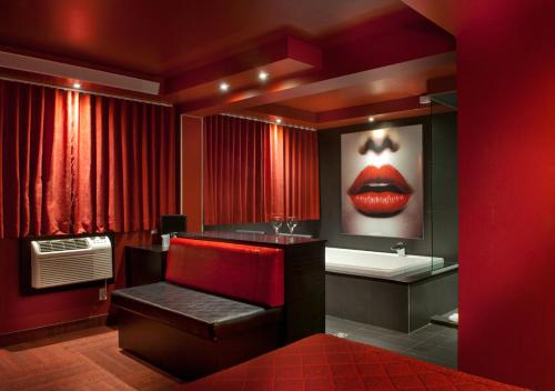 Hotel-Motel & Suites Ideal Montreal in Ahuntsic-Cartierville