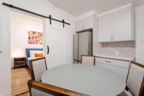 Facilities, Spacious 3BR in the heart of Village near La Taqueria