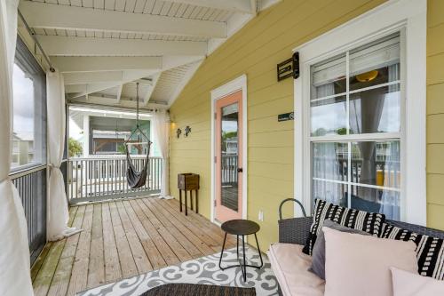 Steps to Sea! Cottage w/ Pools in Port St Joe