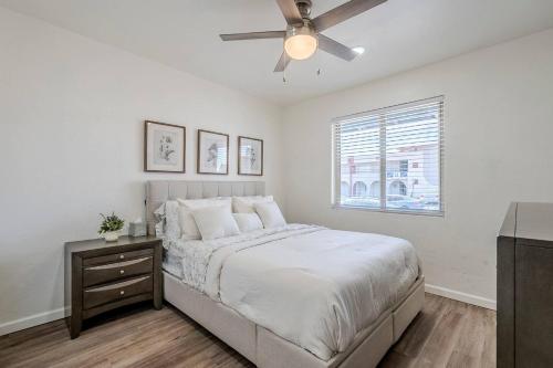 University Duplex by Tucson Renter Properties - image 4