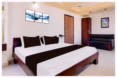 Hotel Keshav Inn Residency Near Railway Station - Fully Air Conditioning Hotel - Luxury & Spacious Room - A Top Rated Hotel