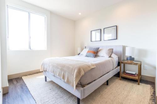 Trendy 2BD 2BTH Apt steps from Downtown Santa Monica!, Los Angeles (fotografie 8)