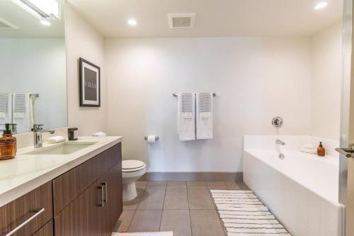 Trendy 2BD 2BTH Apt steps from Downtown Santa Monica!, Los Angeles (fotografie 7)