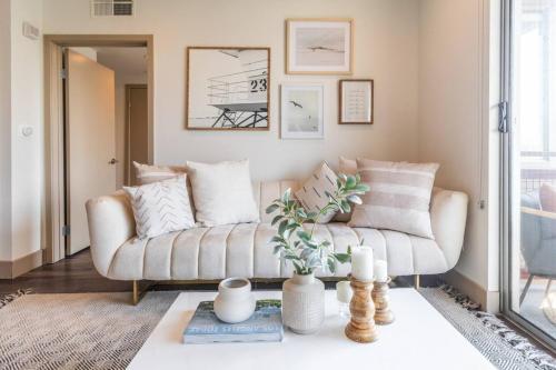 Trendy 2BD 2BTH Apt steps from Downtown Santa Monica!, Los Angeles (fotografie 2)