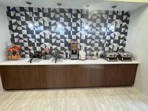 Hrana i piće, La Quinta Inn & Suites by Wyndham New Haven in New Haven (CT)