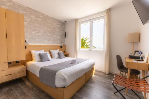 ทัศนียภาพภายนอกโรงแรม, Hotel L'Albatros in แซงต์ โทรจัน เลส แบงส์