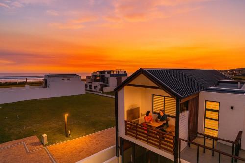 Salt & Serenity on Sea By Jono & Erik, Jeffreys Bay (foto 4)