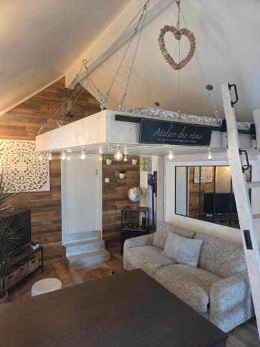 Удобства, Le Perchoir " Une nuit suspendu dans le temps" in Шеси