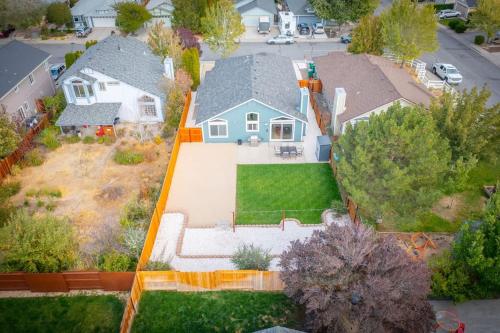 Modern Western Retreat Pet Friendly 4 Bed 2 Bath - image 5