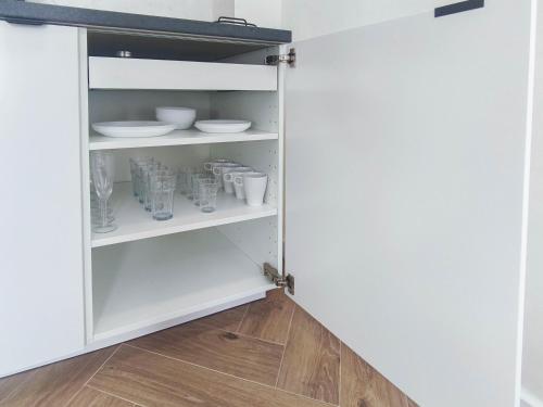 ALFA Stuttgart Doppelzimmer Teeküche Porsche Bosch l Gemeinschaftsbad WIFI SmartTV l Double room with kitchenette and shared bathroom BS21A7, Stoccarda (foto 10)
