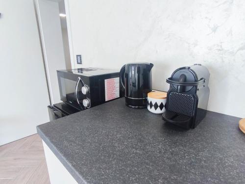ALFA Stuttgart Doppelzimmer Teeküche Porsche Bosch l Gemeinschaftsbad WIFI SmartTV l Double room with kitchenette and shared bathroom BS21A7, Stoccarda (foto 9)