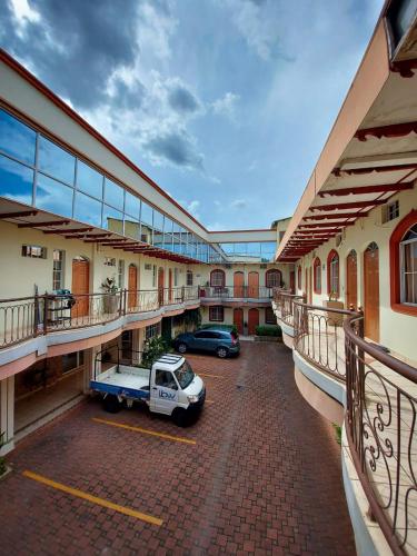 Hotel Continental Plaza in Jucuaran