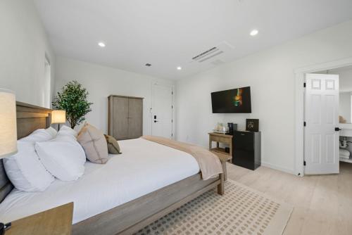 Cleo Suite - image 11