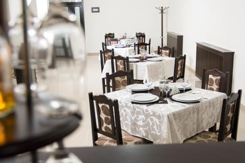 ห้องอาหาร, Hostel Karisma in บาเกา