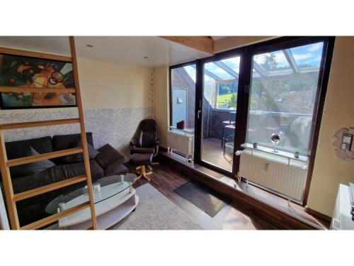 Maisonette-Traum mit Dachterrasse und Panorama in Usseln