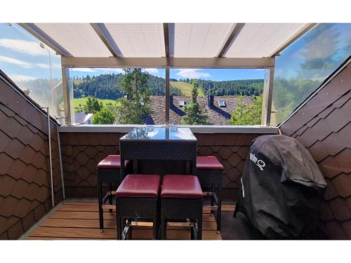 Erkély/terasz, Maisonette-Traum mit Dachterrasse und Panorama in Usseln