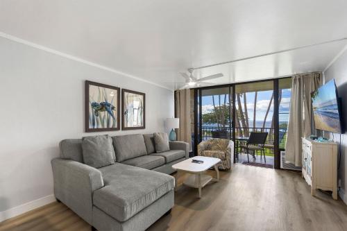 Experience oceanfront luxury at Kanai A Nalu 209, a Spacious 2-Bd/2Ba condo, AC in Maalaea (HI)