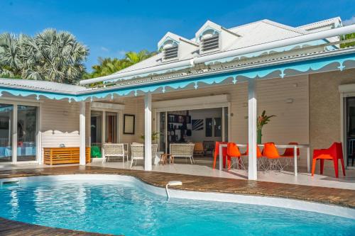 Villa Les Arbres Voyageurs sur les hauts de Saint François - Location, gîte - Saint-François