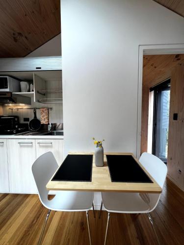 Modern home in prime location!, Auckland (photo 9)