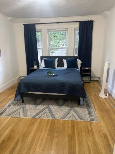 Cozy 3BR Apt in Quincy, Beach and Free Parking in 昆西