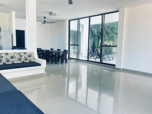 VILLA SAMARI 2 Casa campestre con piscina privada in 히라르도트