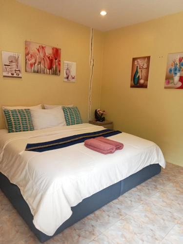 Airee Mini House – Bang Tao Bay, WY