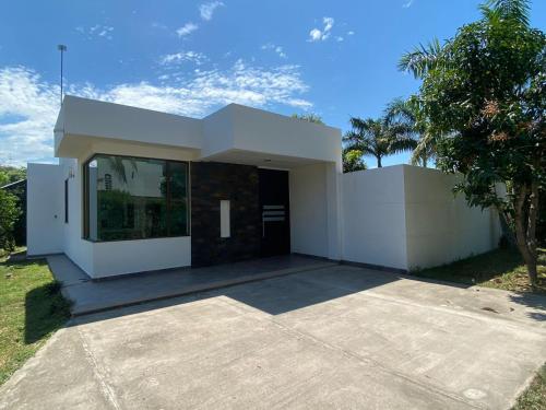 VILLA SAMARI 2 Casa campestre con piscina privada in 히라르도트