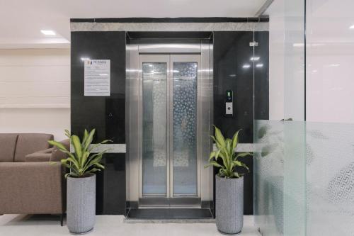 Novara Hotel Madhapur Hyderabad in ไฮเดอราบัด