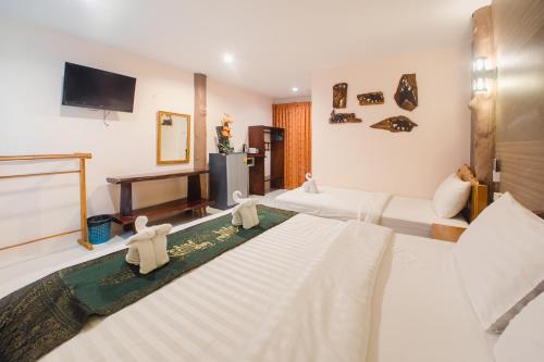 room detail thumbnail 1