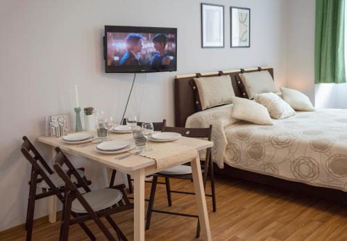 Apartment Krakovska 5 - image 5