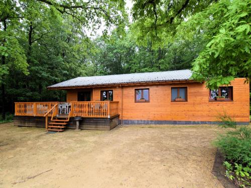 Spacious Chalet with Sauna in Beauraing, Unterkunft in Beauraing
