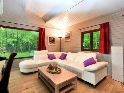 Spacious Chalet with Sauna in Beauraing in Beauraing