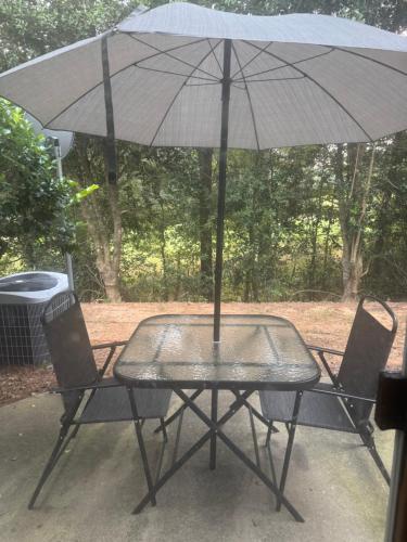 Beautiful ATL Gated Community Townhouse in Browns Mill Park