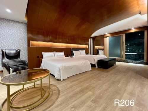 Holiday Motel - Wunjhong Branch in Rende District