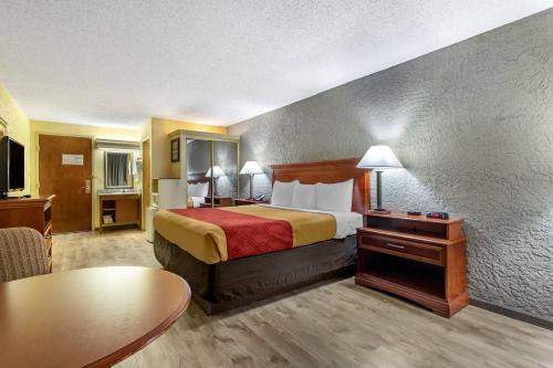 Econo Lodge Broken Arrow-Tulsa in Broken Arrow, USA