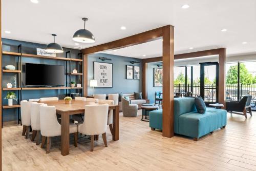 Everhome Suites Bozeman - 로비