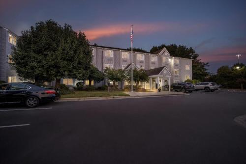 Microtel Inn by Wyndham Greensboro in Greensboro, USA