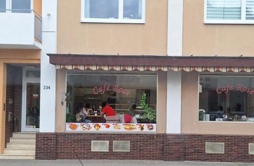 餐廳, Vater Rhein in 英格爾海姆